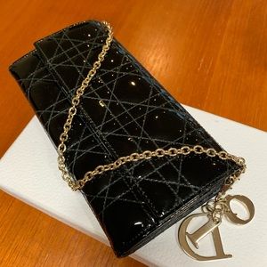 Christian Dior Wallet on Chain